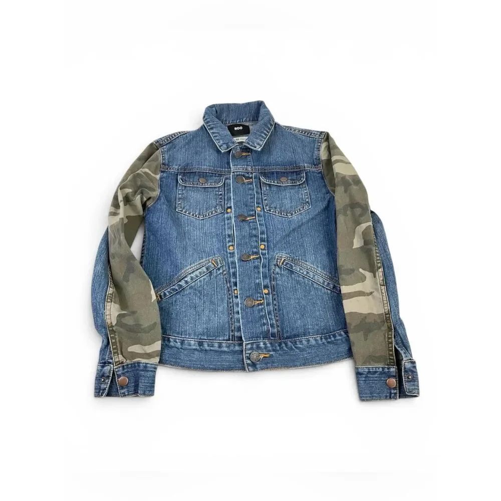 BDG UO Camouflage Denim Trucker Jacket 90s Streetwear Layering Utility Casual XS